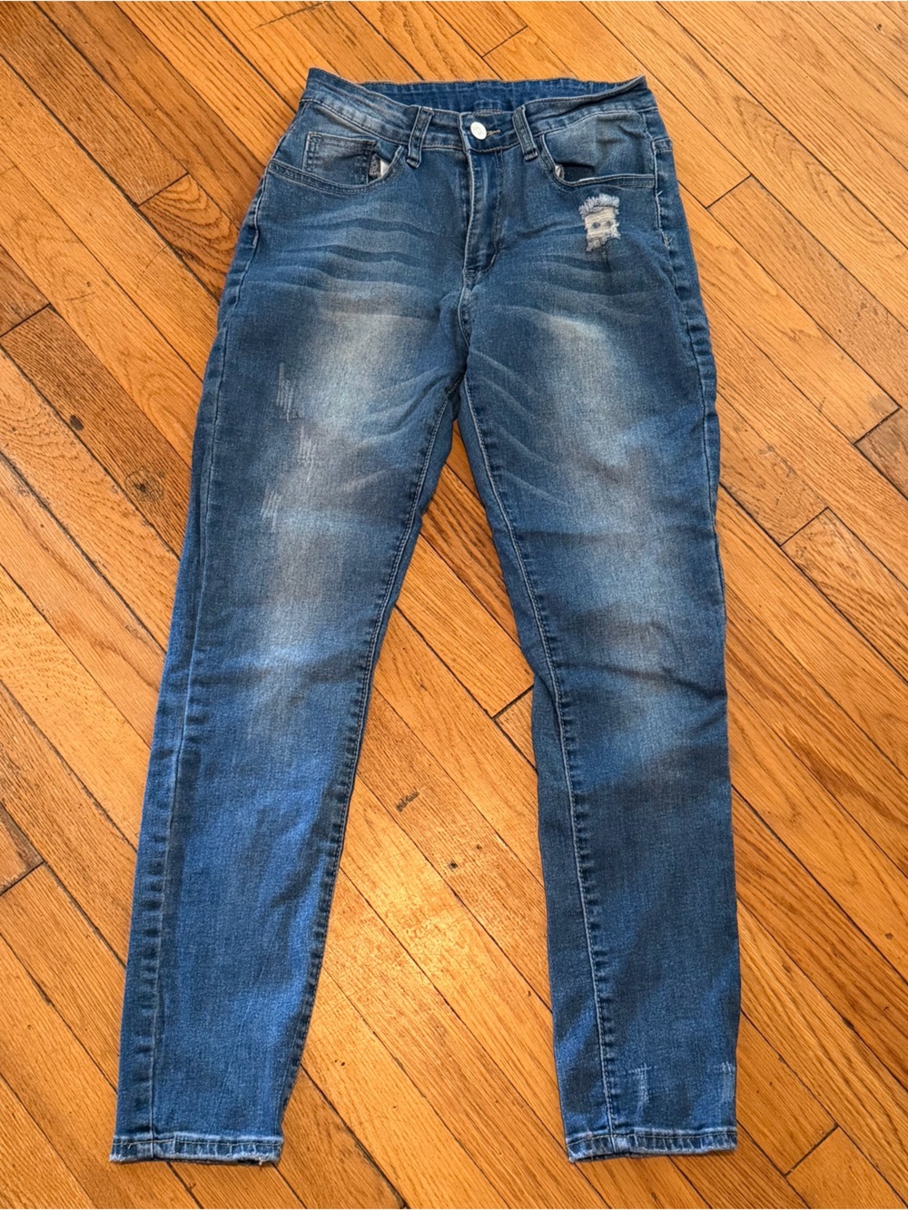 Classic Women's Skinny Jeans in Distressed Dark Blue